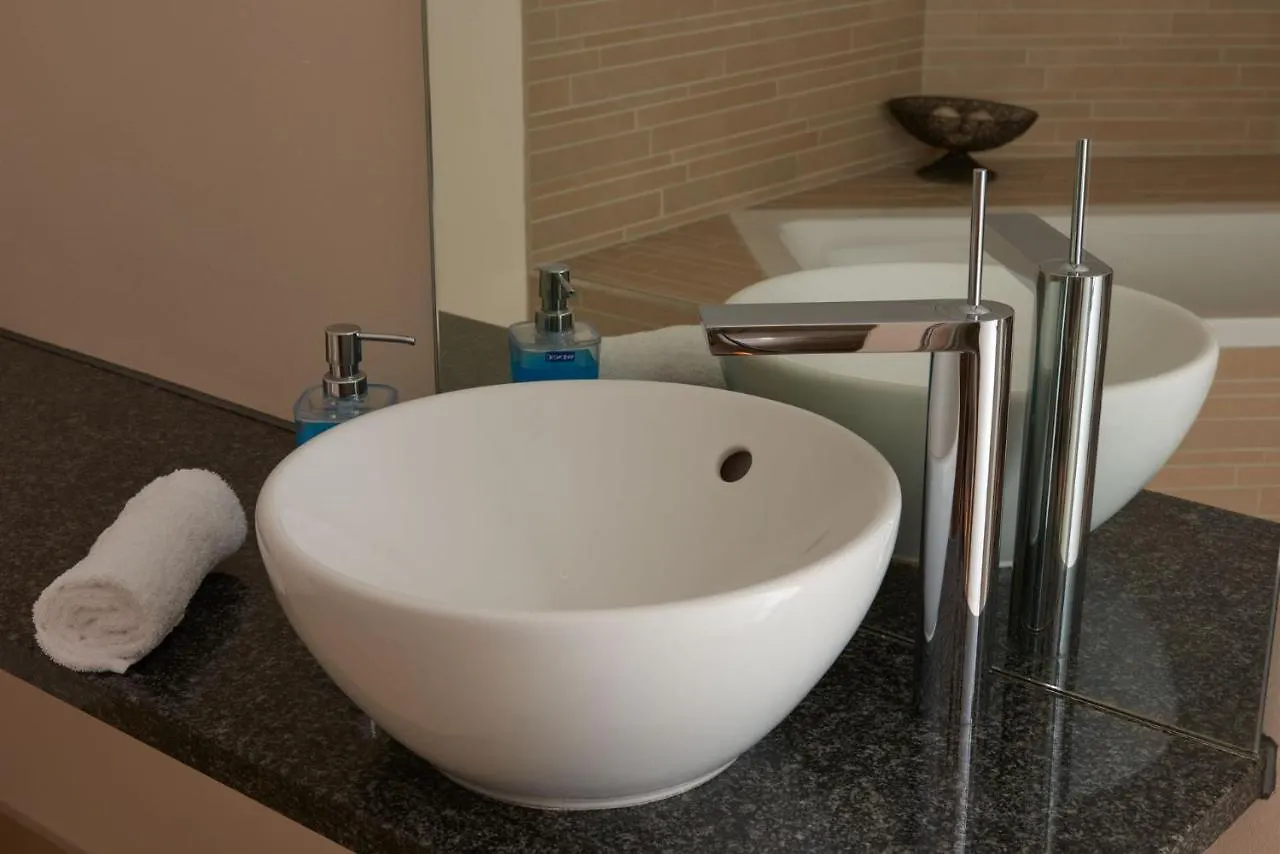 ***  Hotel Donauhof 데젠돌프 독일